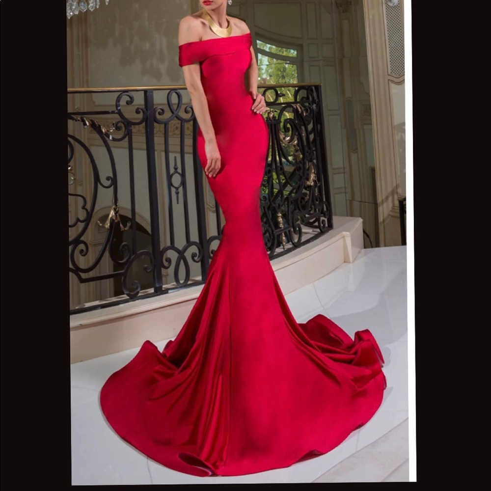 Red Jessica angel gown (for any big occasion)